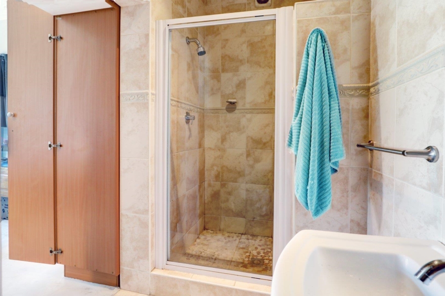 4 Bedroom Property for Sale in Van Riebeeckshof Western Cape